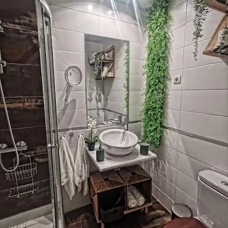 A 2 Minutos De Plaza La Merced, Apartment *